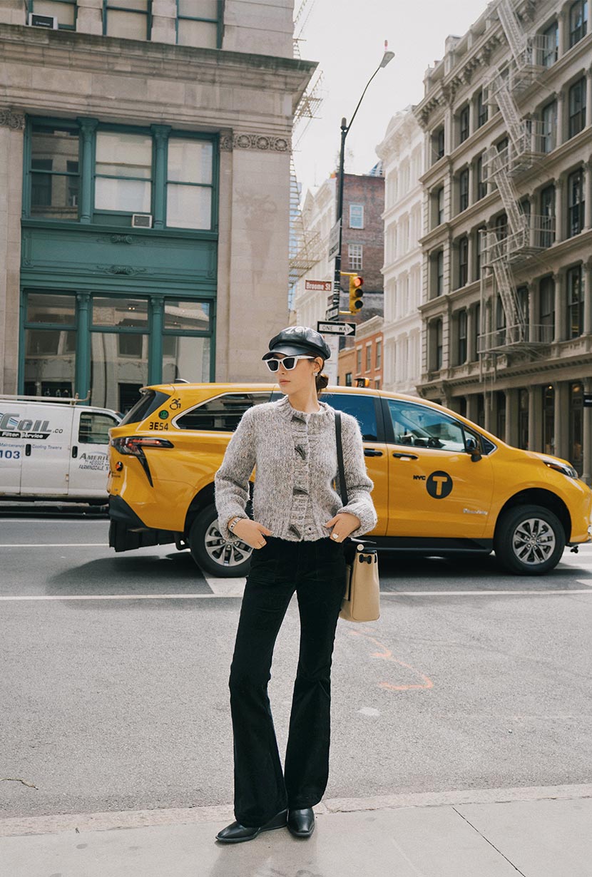 Cody Corduroy Flared Pants - Black